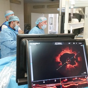 Первый опыт использования оптической когерентной томографии при стентировании коронарных артерий